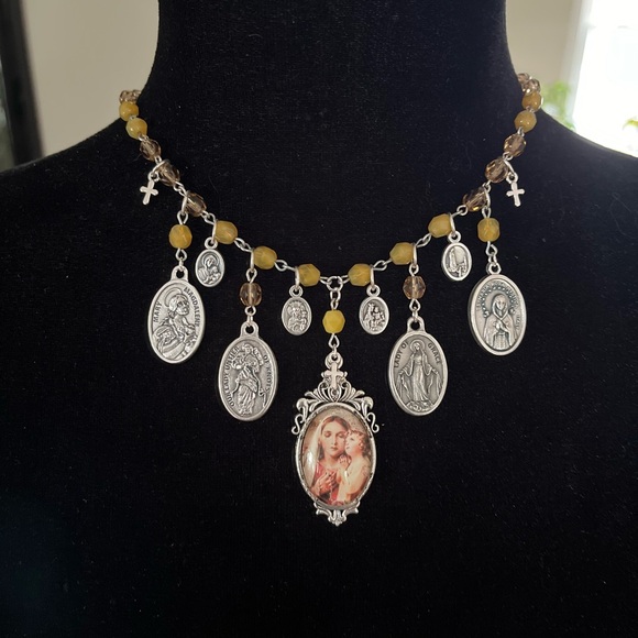 Mary & Jesus Vintage Image Medals Choker Citrine & Topaz Austrian Crystals - Picture 6 of 16